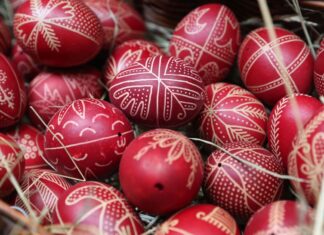 Húsvéti kézműves program Hagyományaink nyomában – Közös tojásfestő délután